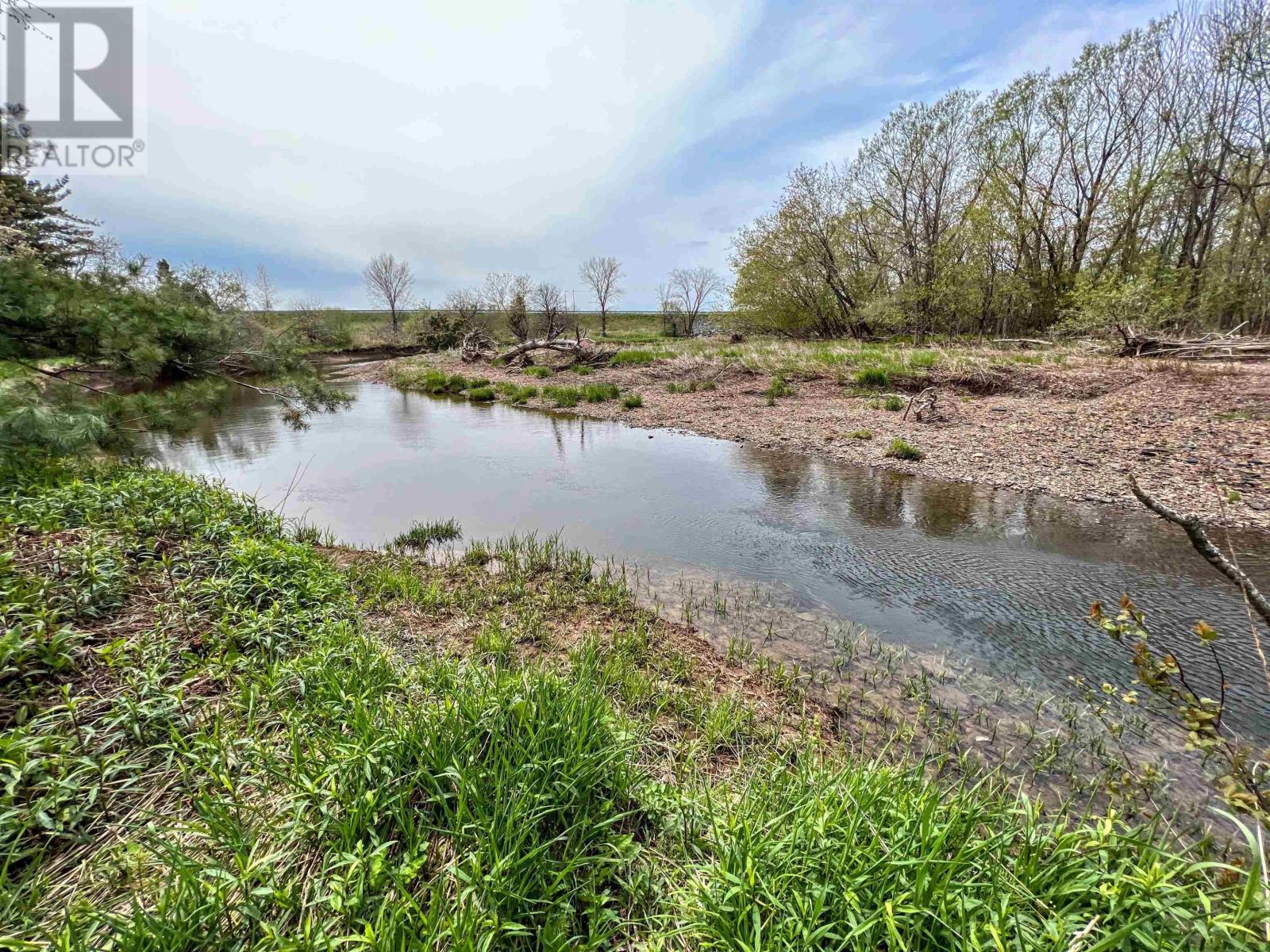 5161 East River Road Property Photo 20