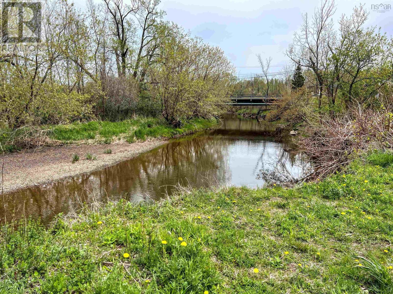 5161 East River Road Property Photo 27
