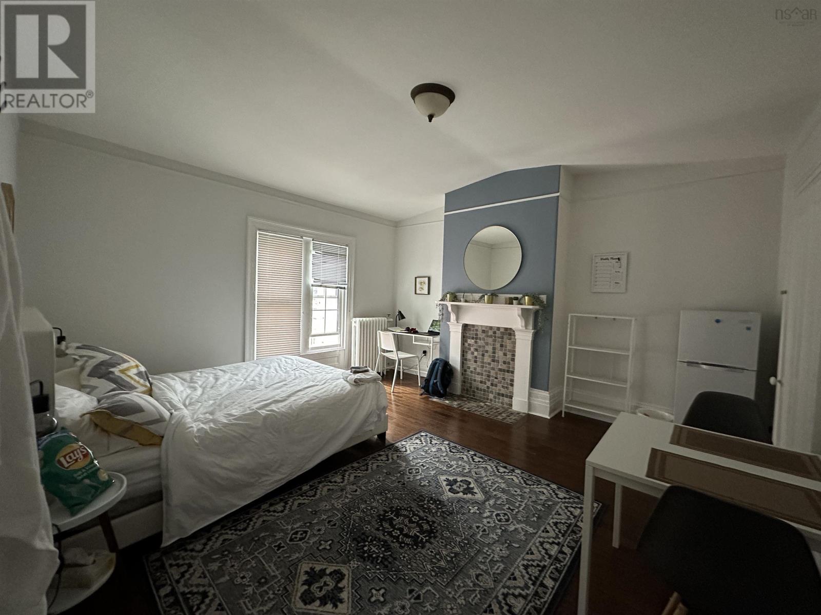 1465 Carlton Street Property Photo 10