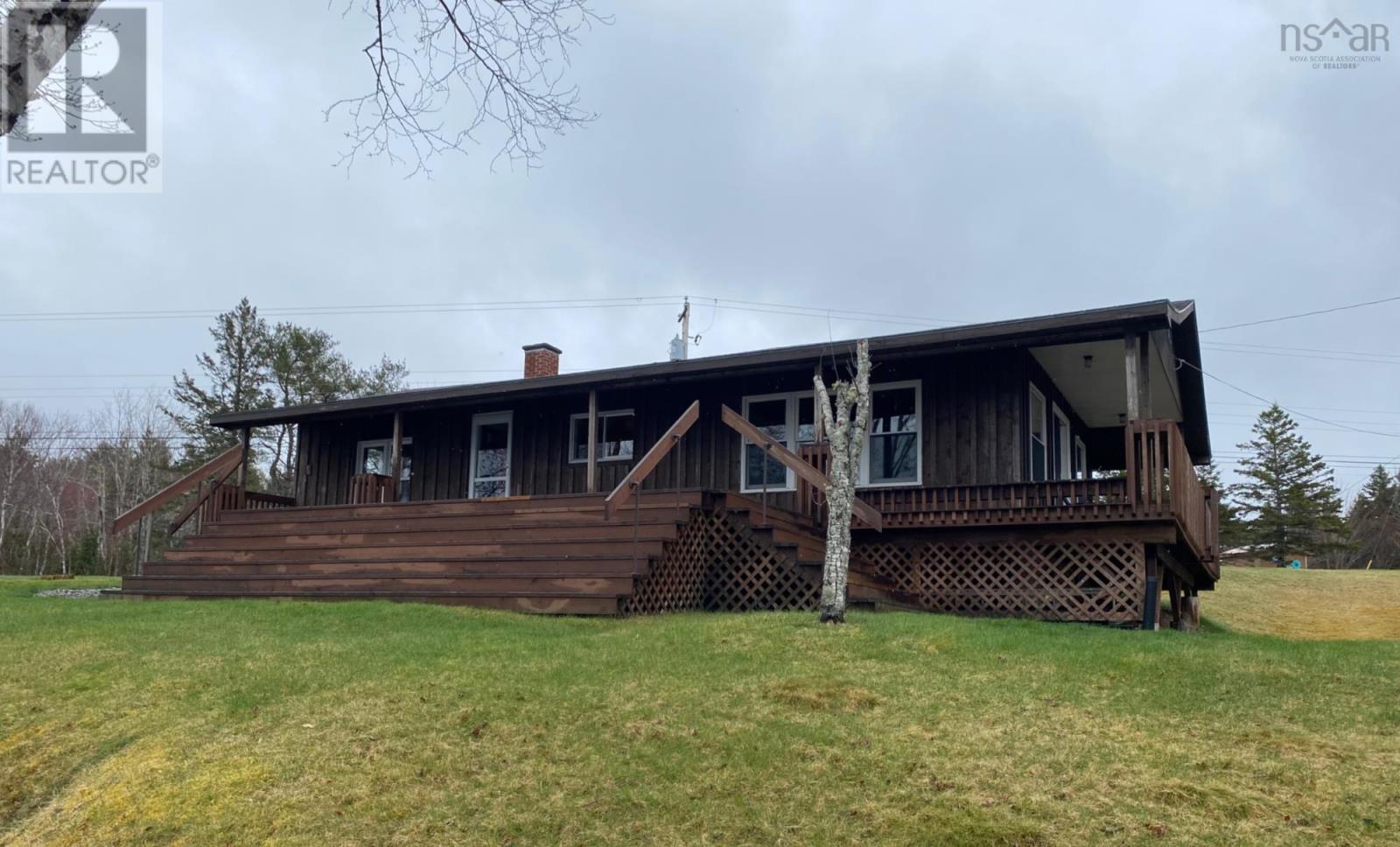 13249 Highway 7 Property Photo 2