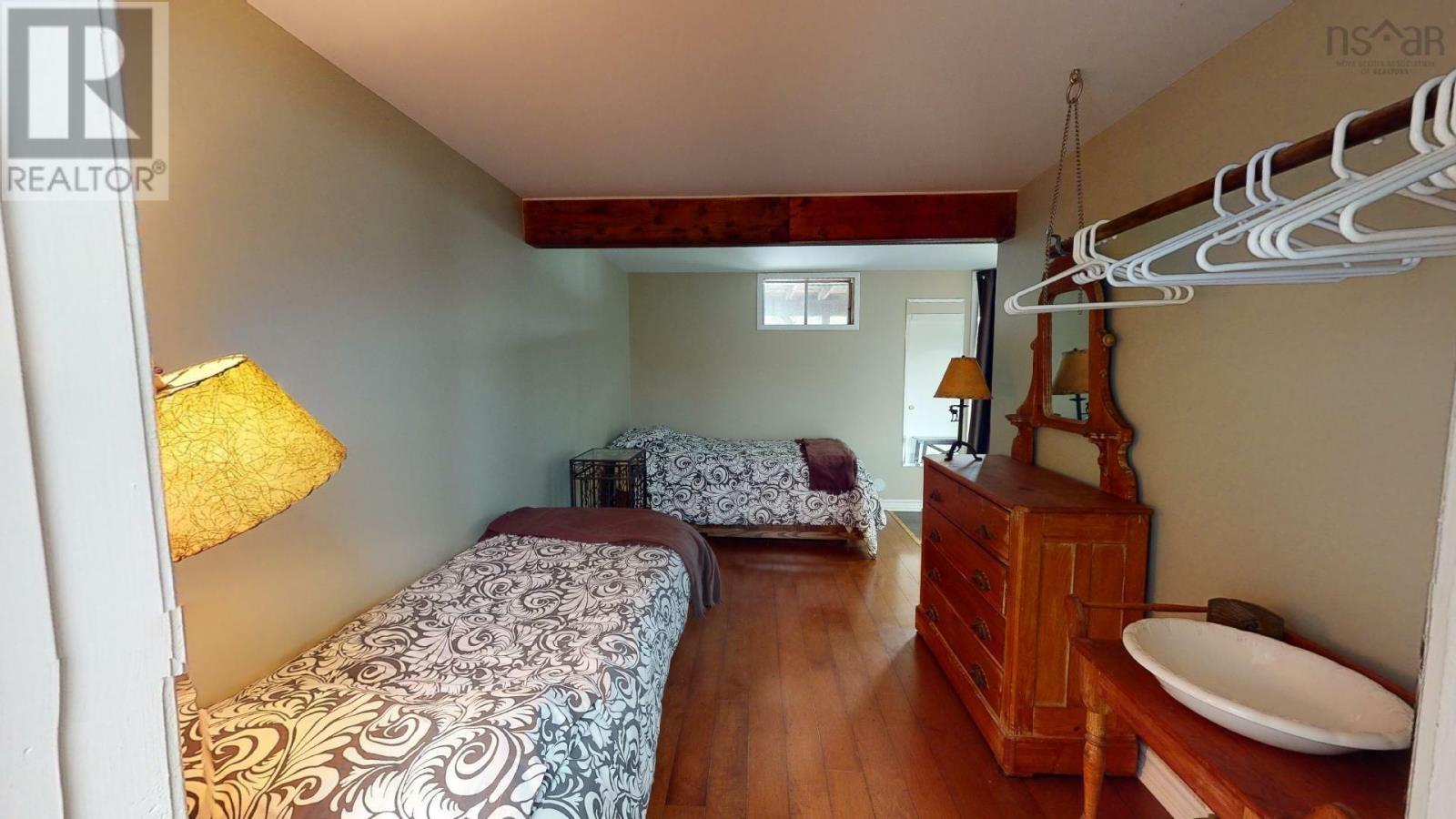 13249 Highway 7 Property Photo 9