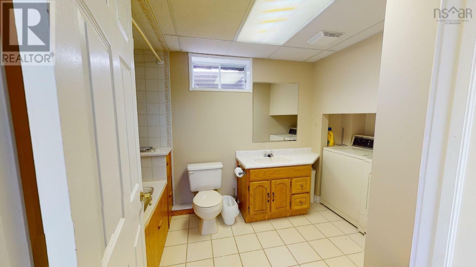 13249 Highway 7 Property Photo 10