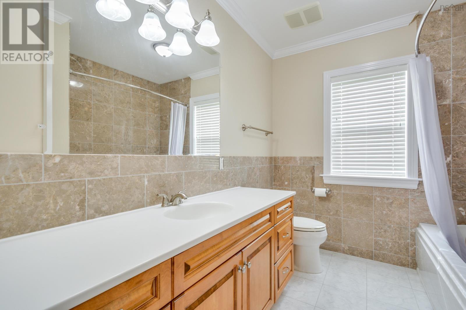 489&485 Maple Dr Drive Property Photo 34
