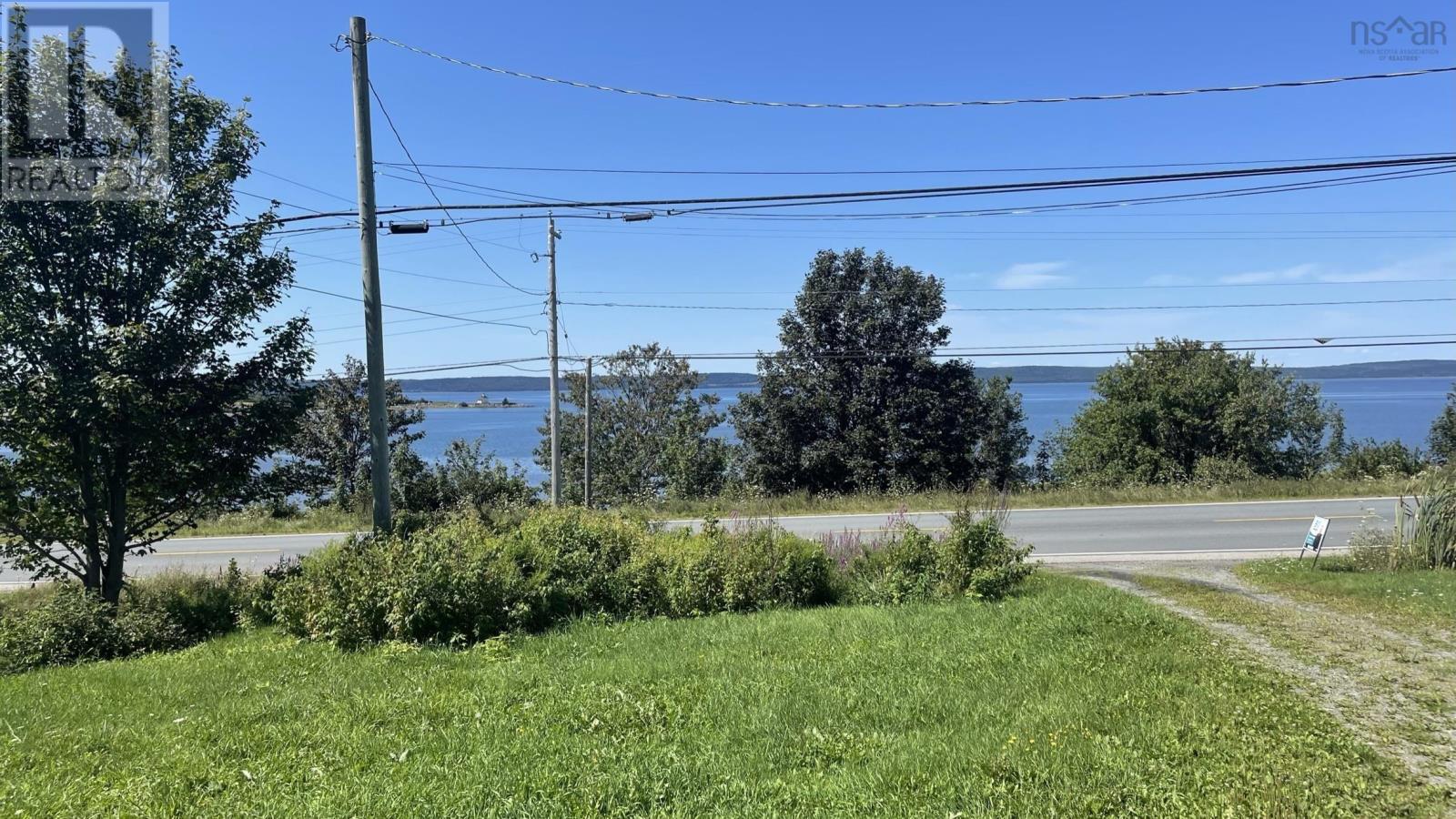 6674 Highway 101 Property Photo 23