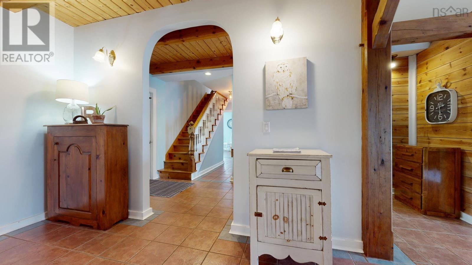 115 Magee Road Property Photo 8