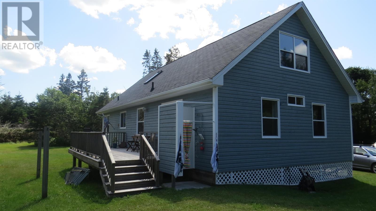 76 Peters Crescent Property Photo 24
