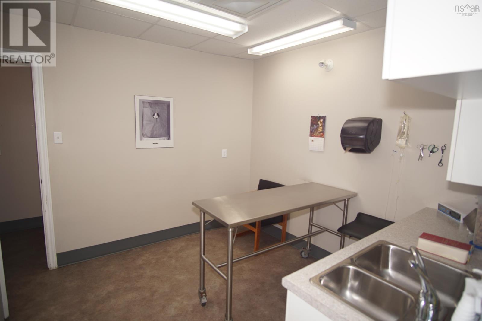 190 Water Street Property Photo 32