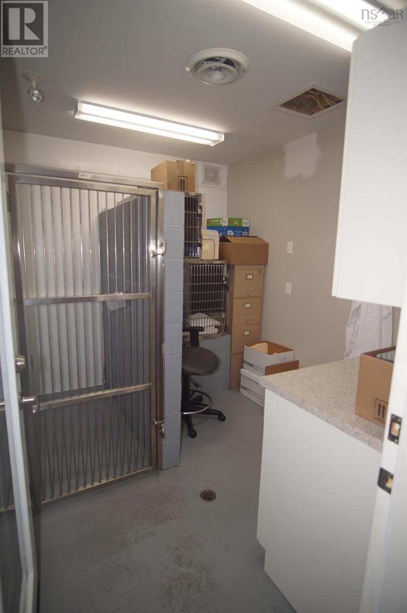 190 Water Street Property Photo 37