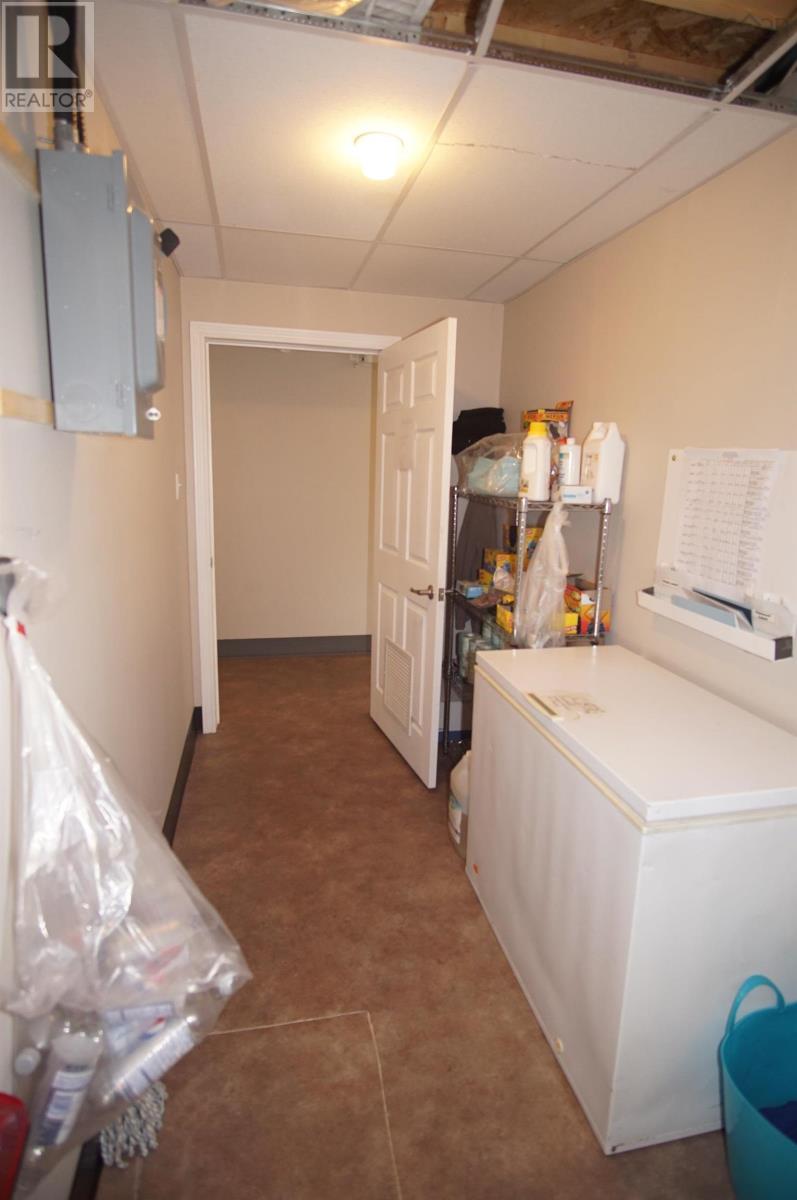 190 Water Street Property Photo 44