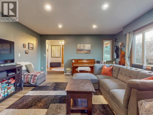4678 Ontario Ave Property Photo 22