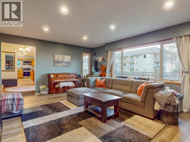 4678 Ontario Ave Property Photo 23