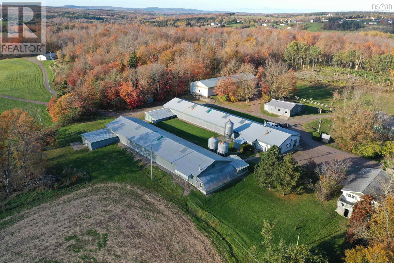 3653 Highway 316 Property Photo 1