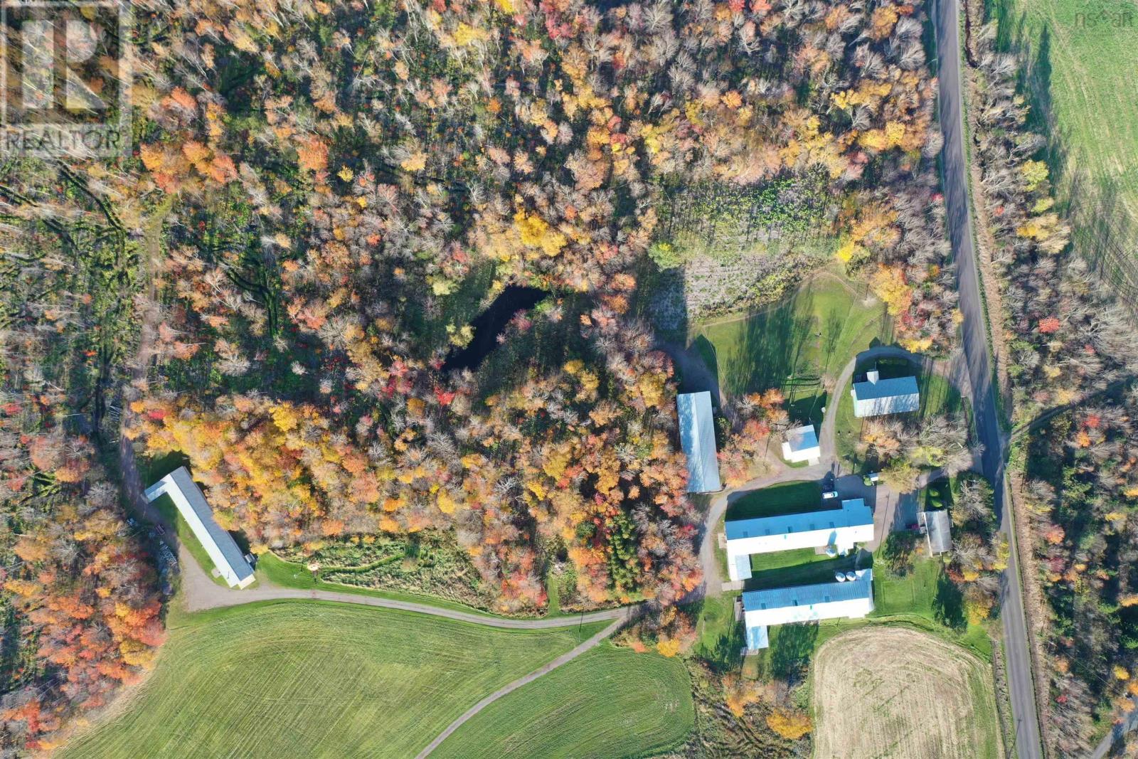 3653 Highway 316 Property Photo 2