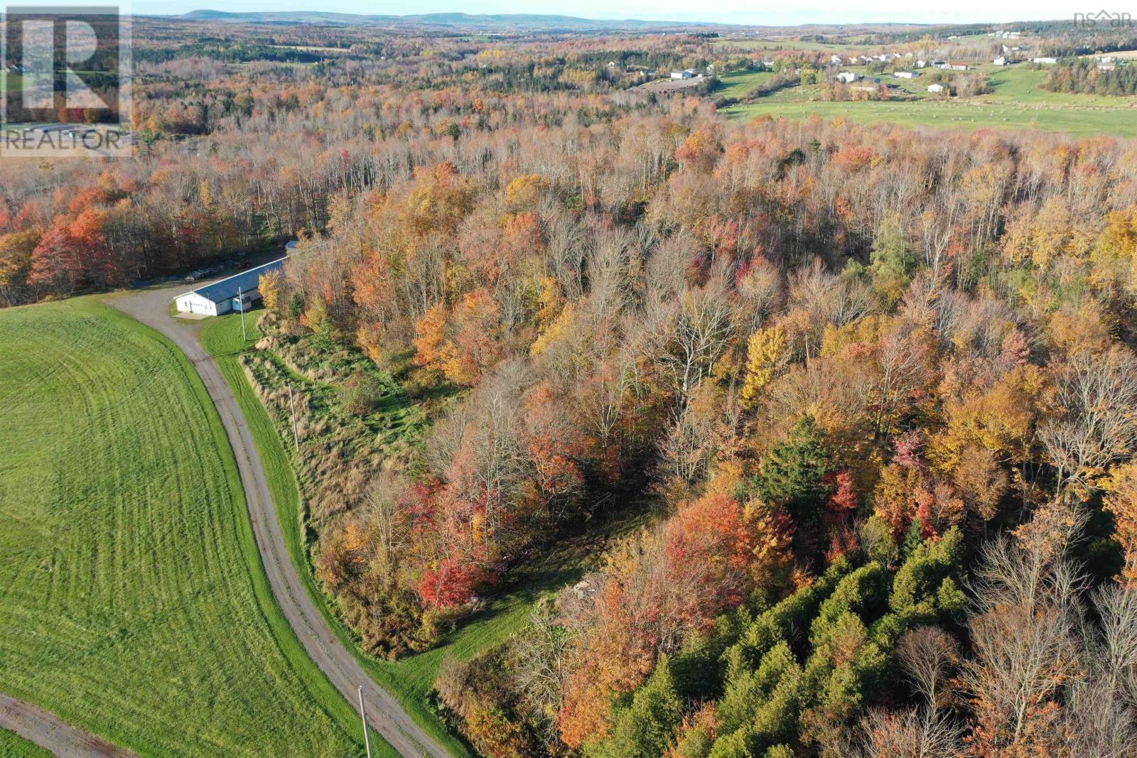 3653 Highway 316 Property Photo 3