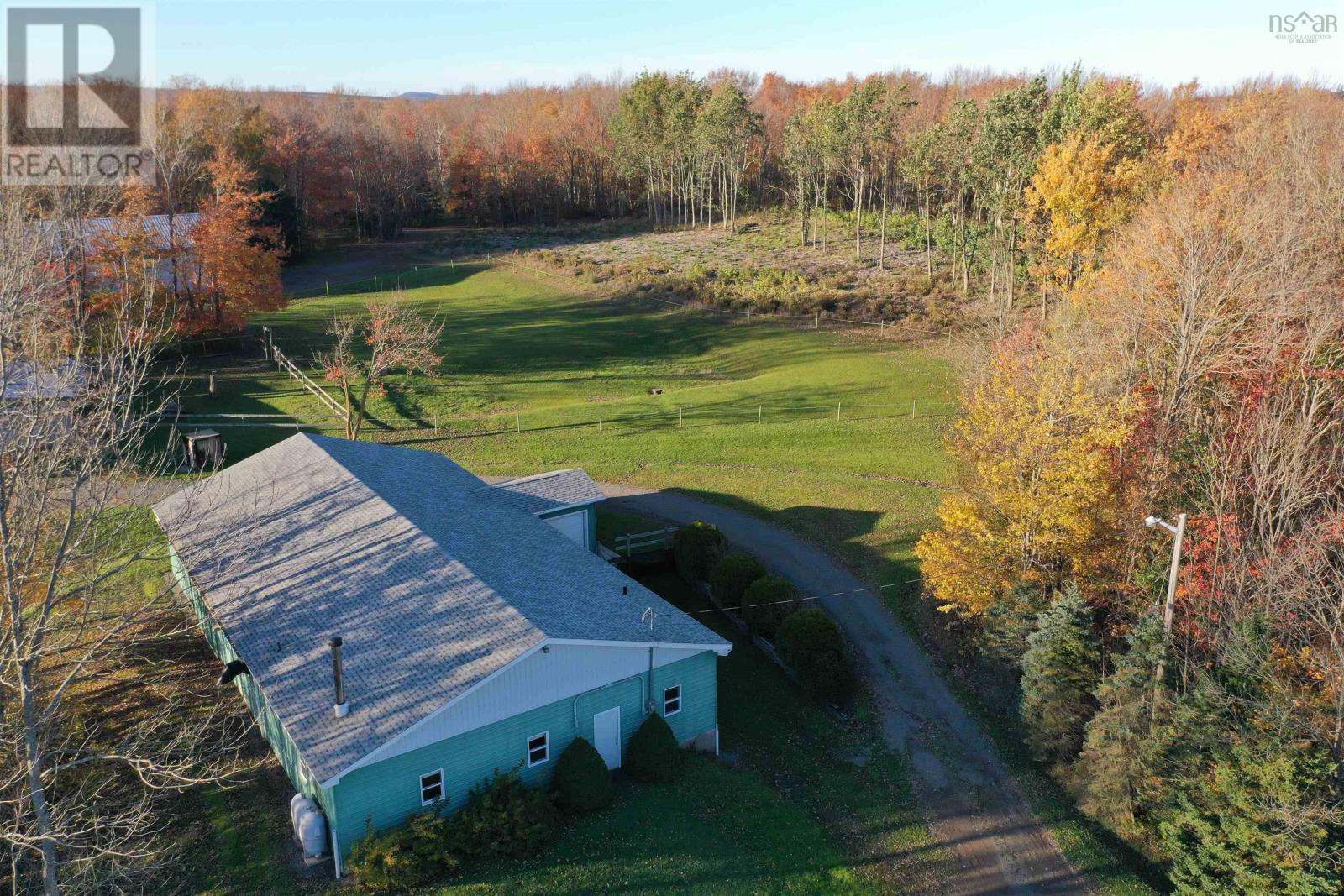 3653 Highway 316 Property Photo 7
