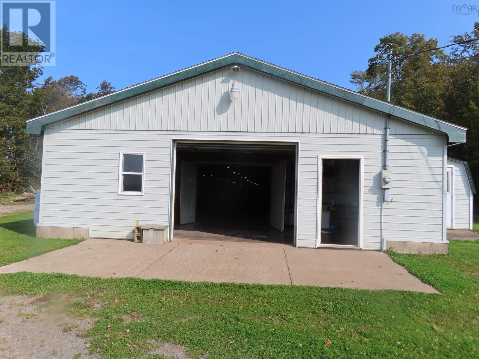 3653 Highway 316 Property Photo 36