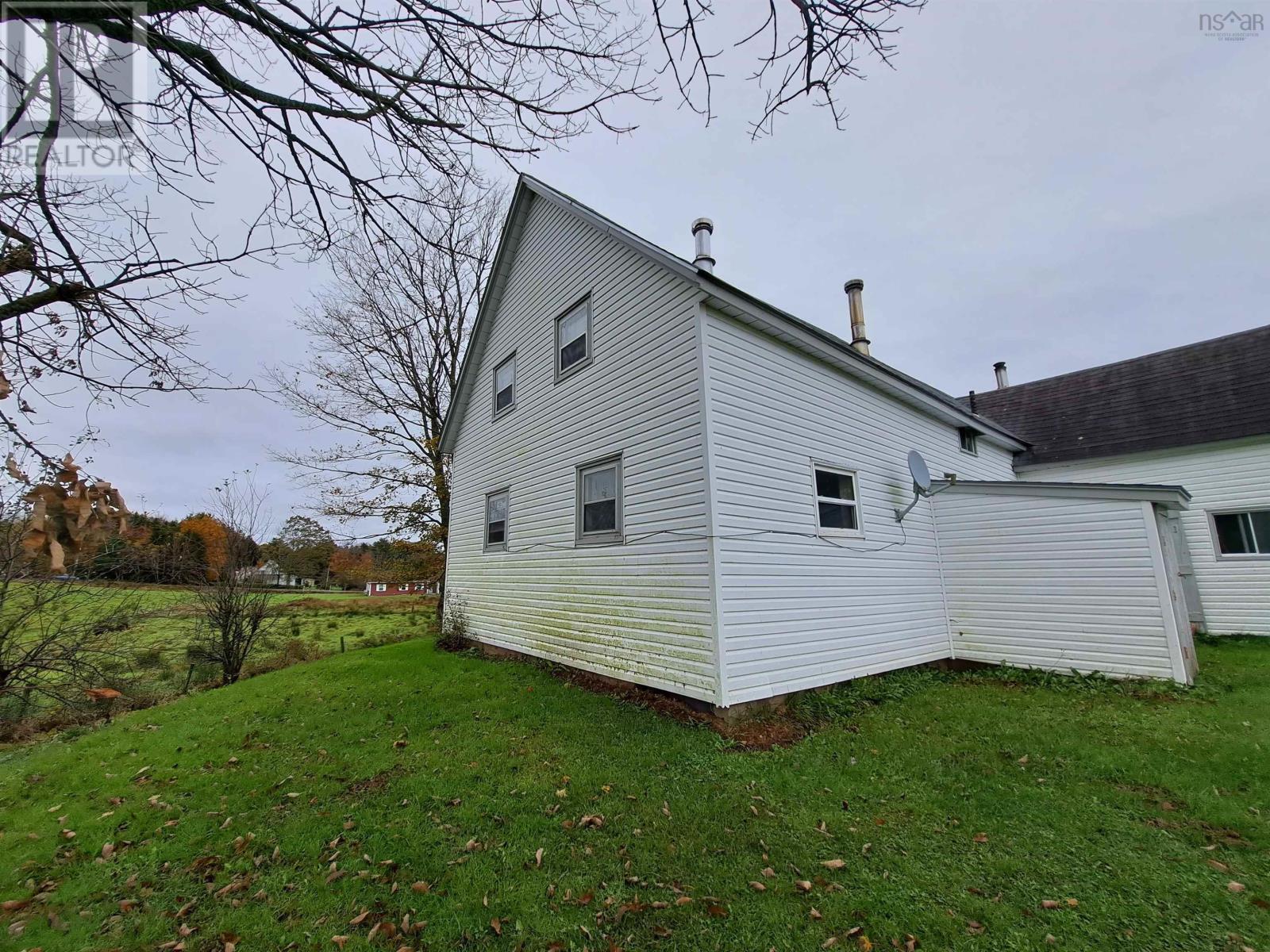 307 Lower Branch Road Property Photo 9