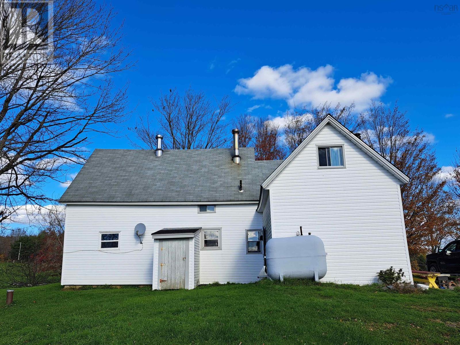 307 Lower Branch Road Property Photo 10