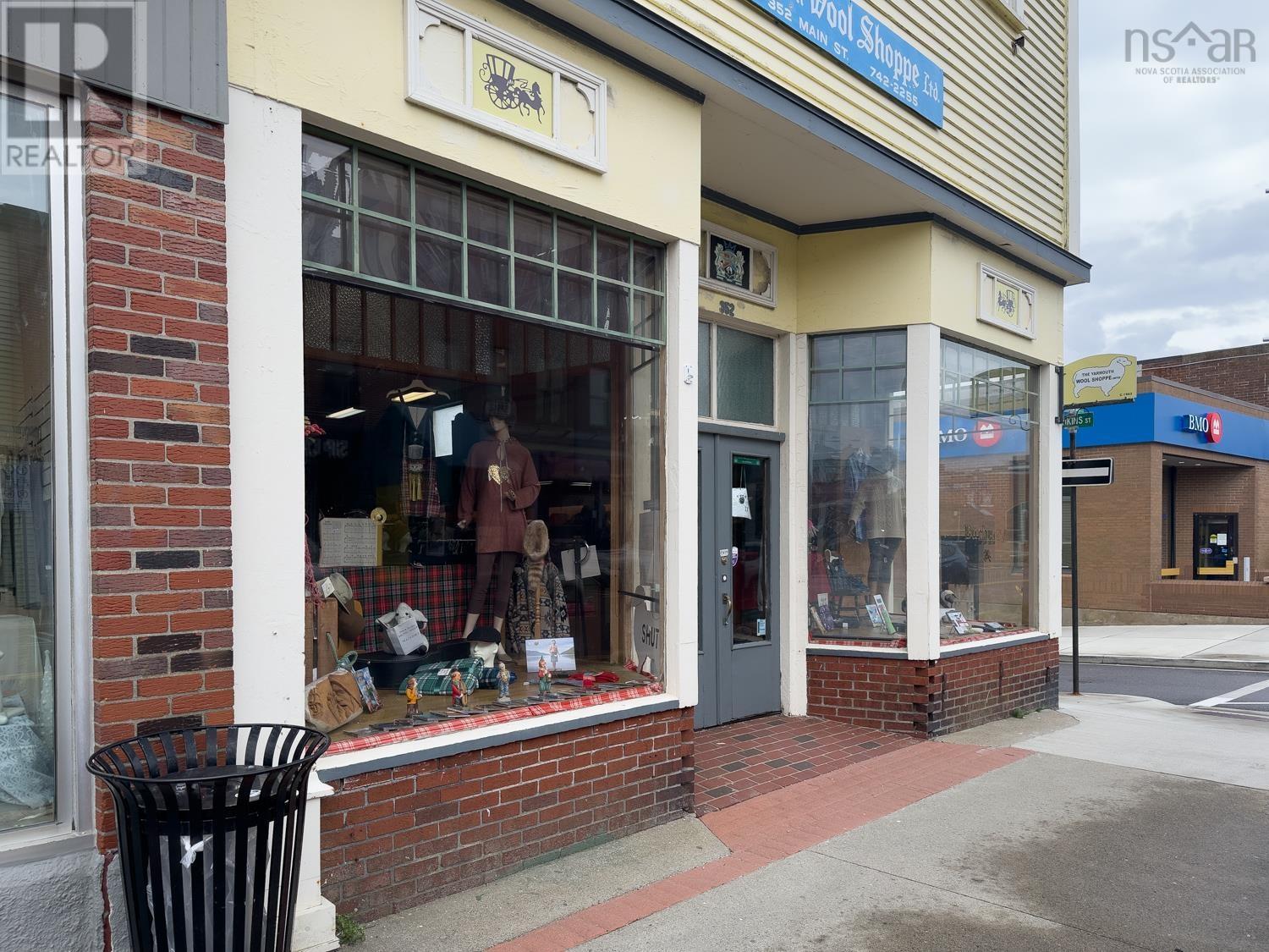 352 Main Street