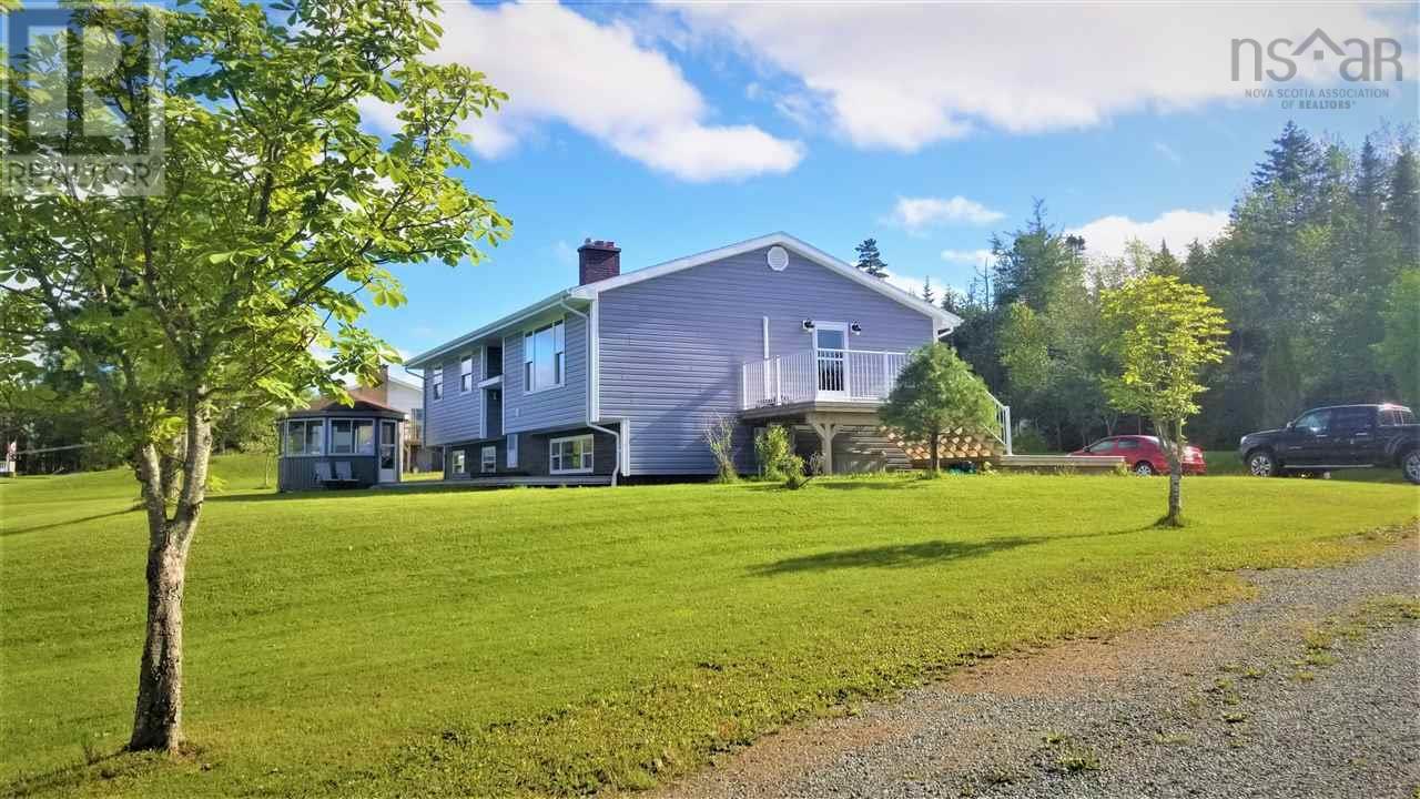 110 De Raymond Street Property Photo 1