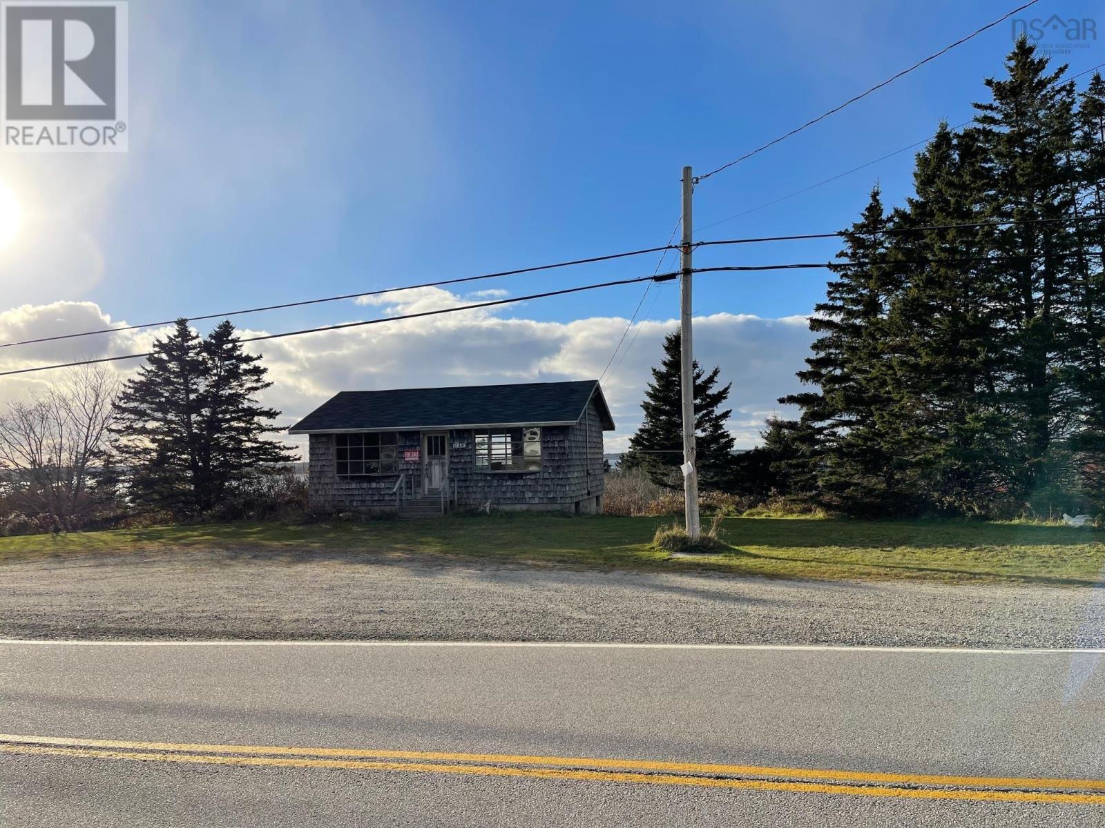 1139 Highway 3 Property Photo 3