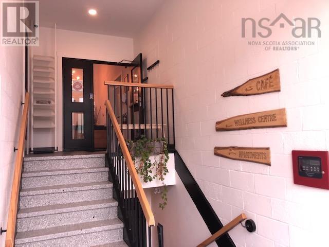294 Main Street Property Photo 8