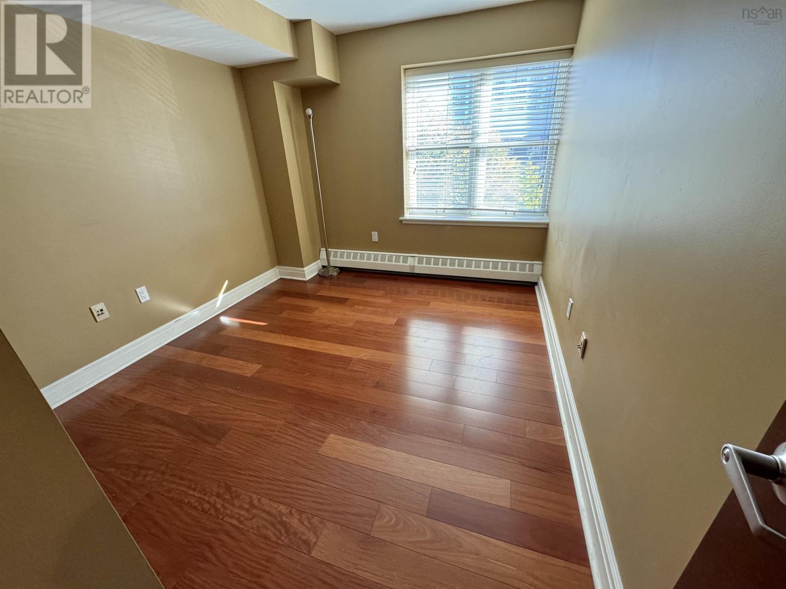 336 1477 Lower Water Street Property Photo 12