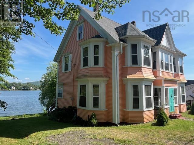 5404 Granville Road Property Photo 1