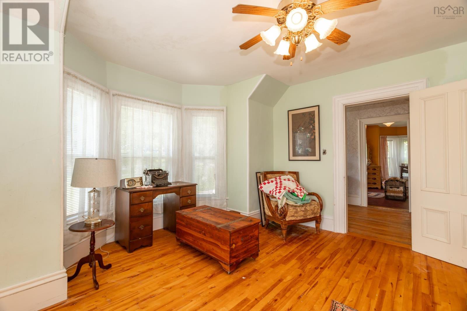 5404 Granville Road Property Photo 33