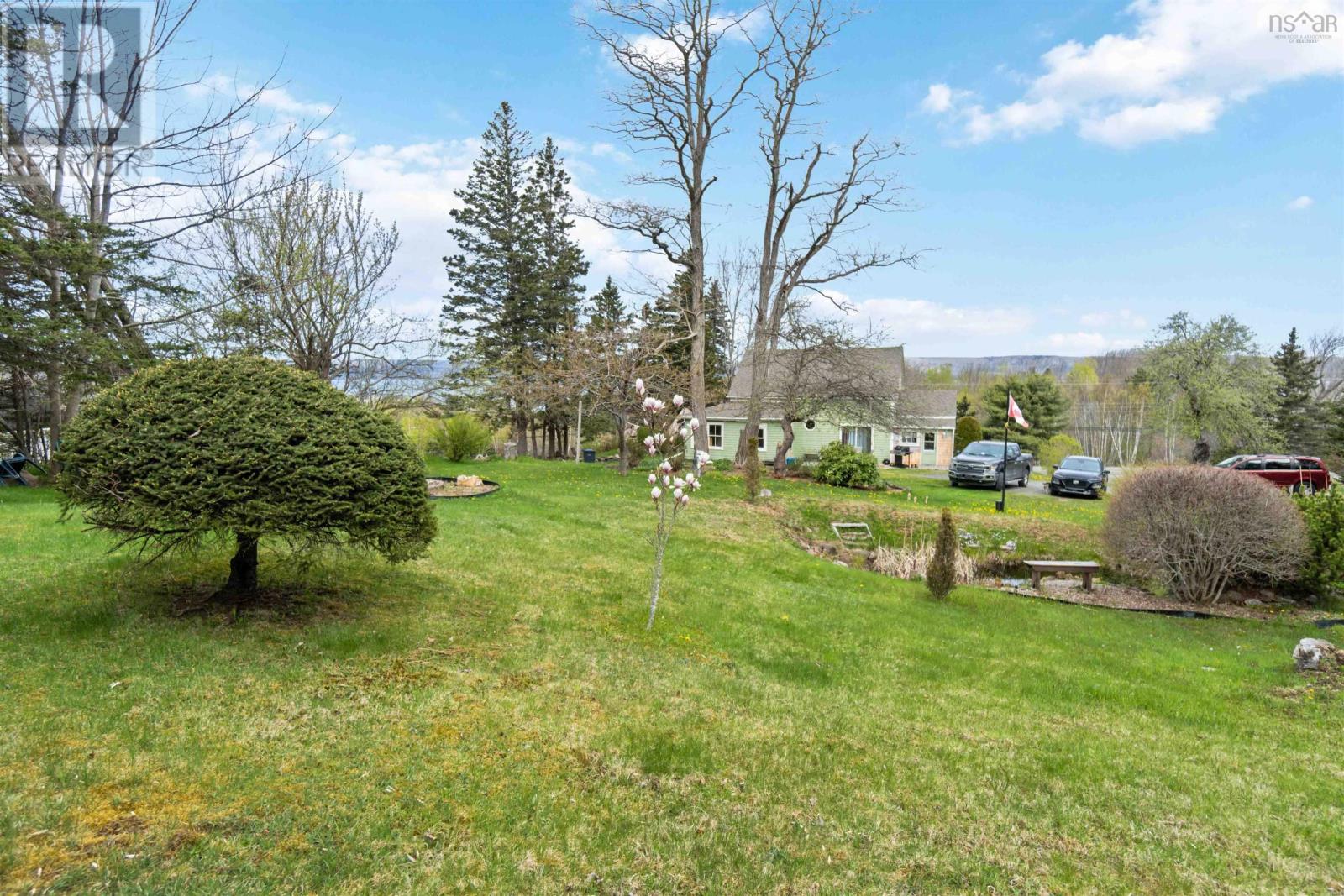 1256 Highway 1 Property Photo 4