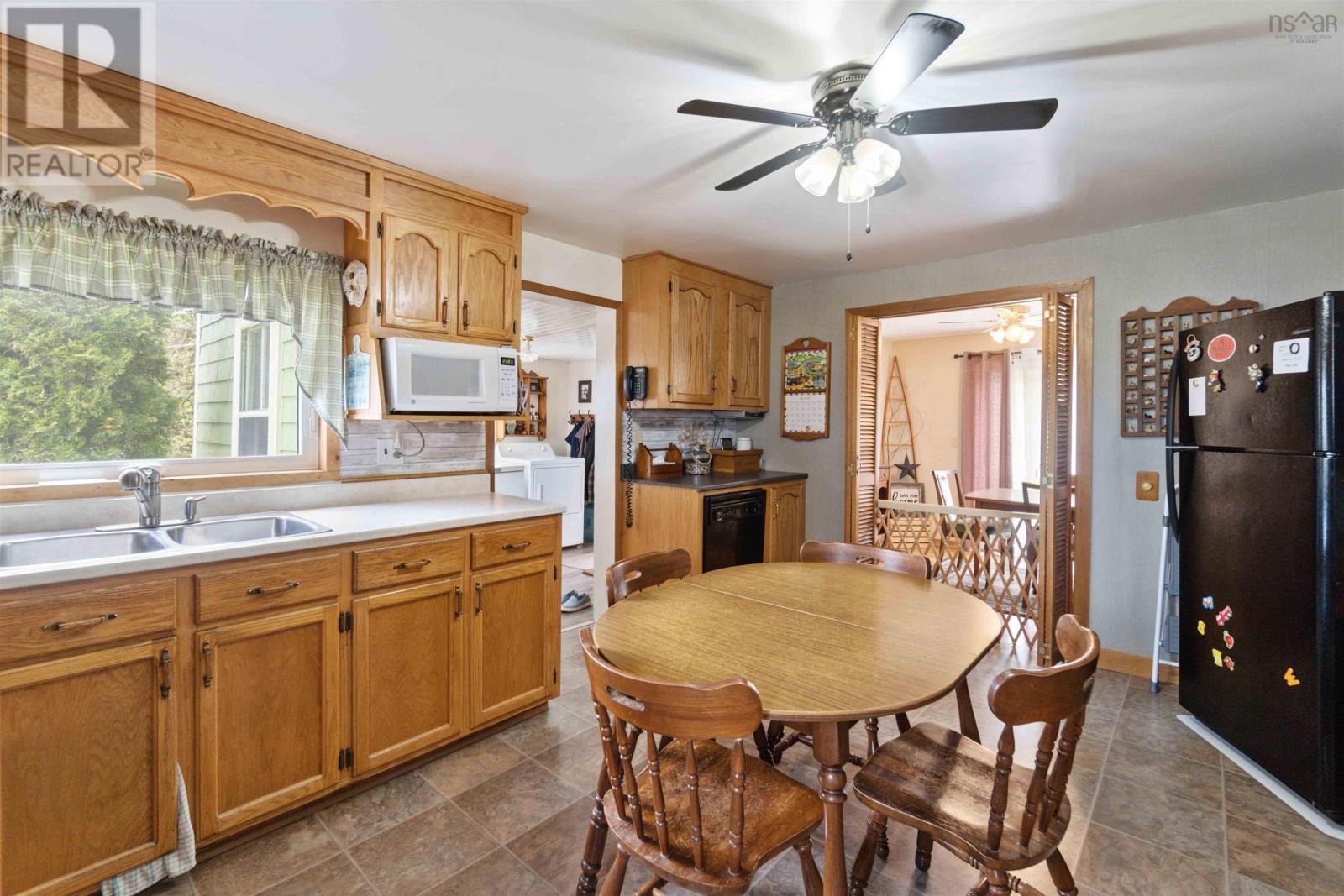 1256 Highway 1 Property Photo 19