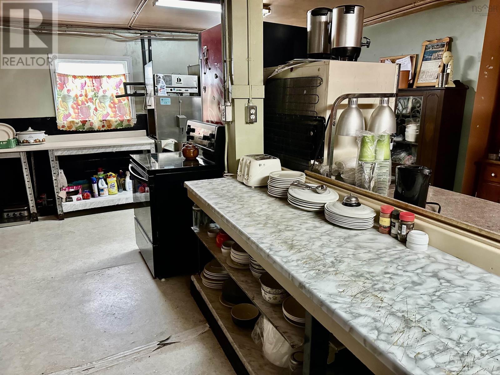 510 Granville Street Property Photo 27
