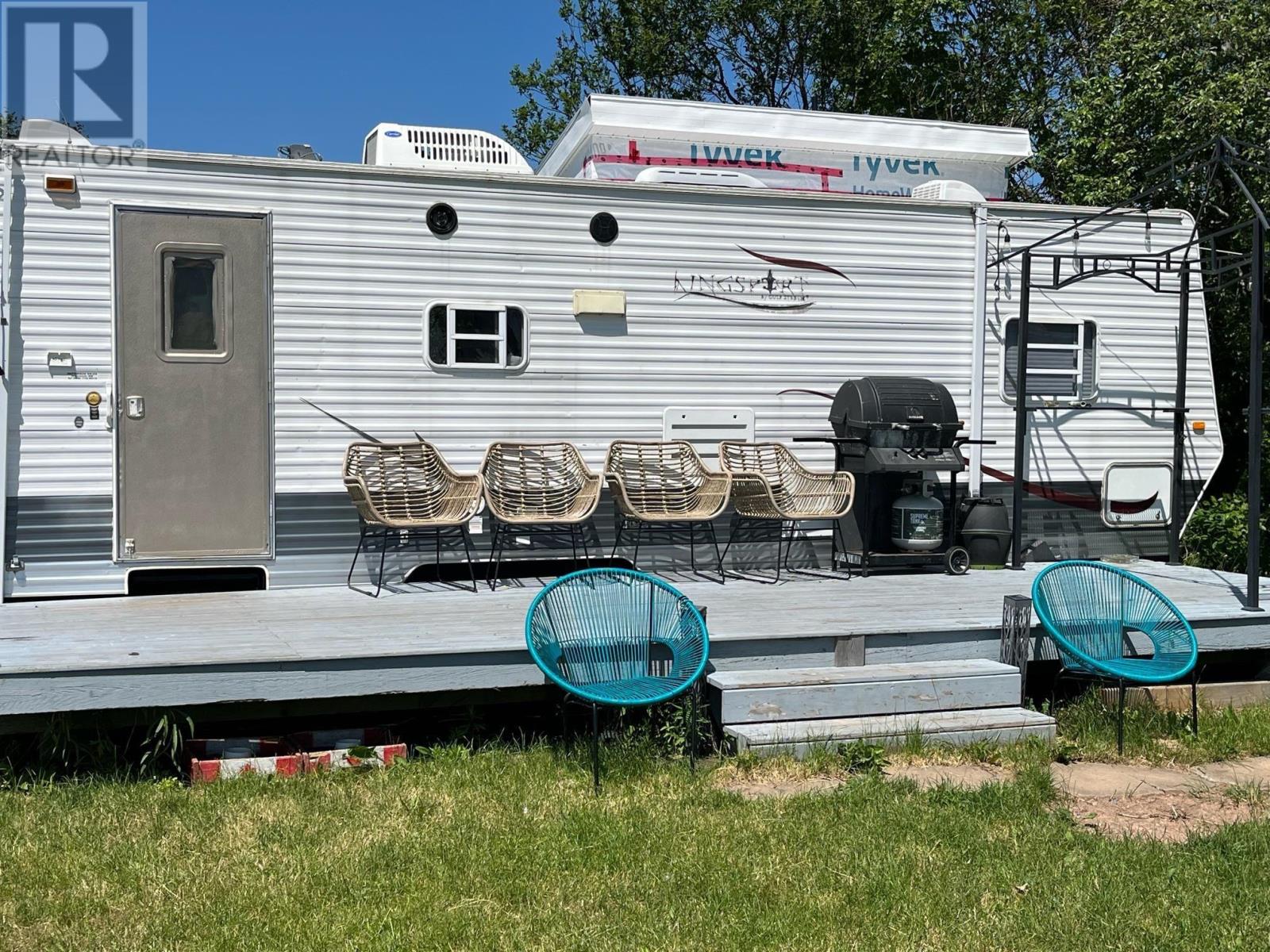 3814 Highway 6 Property Photo 2
