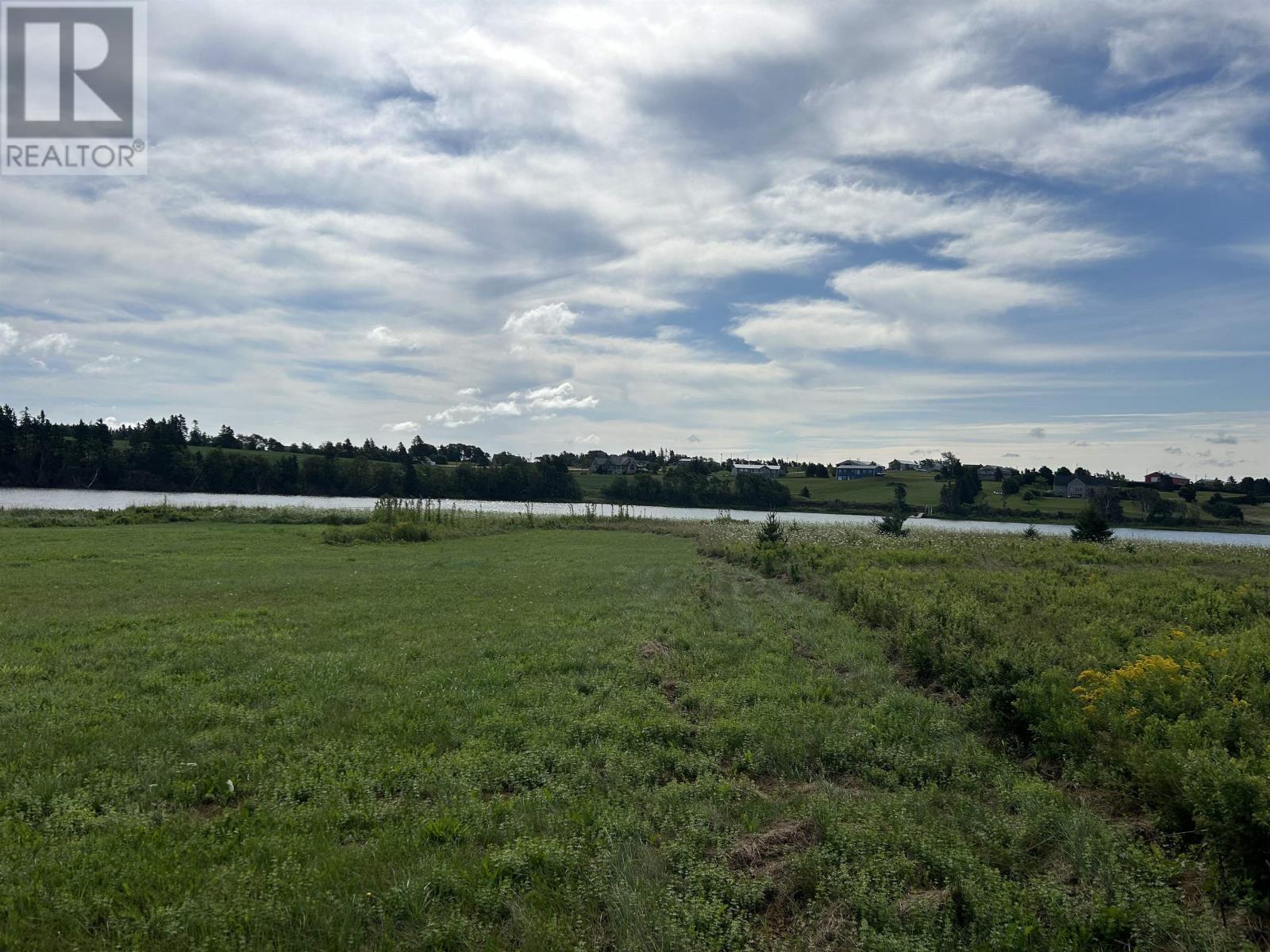 Highland View Property Photo 3