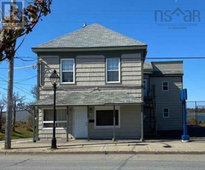 194-196 Main Street Property Photo 1