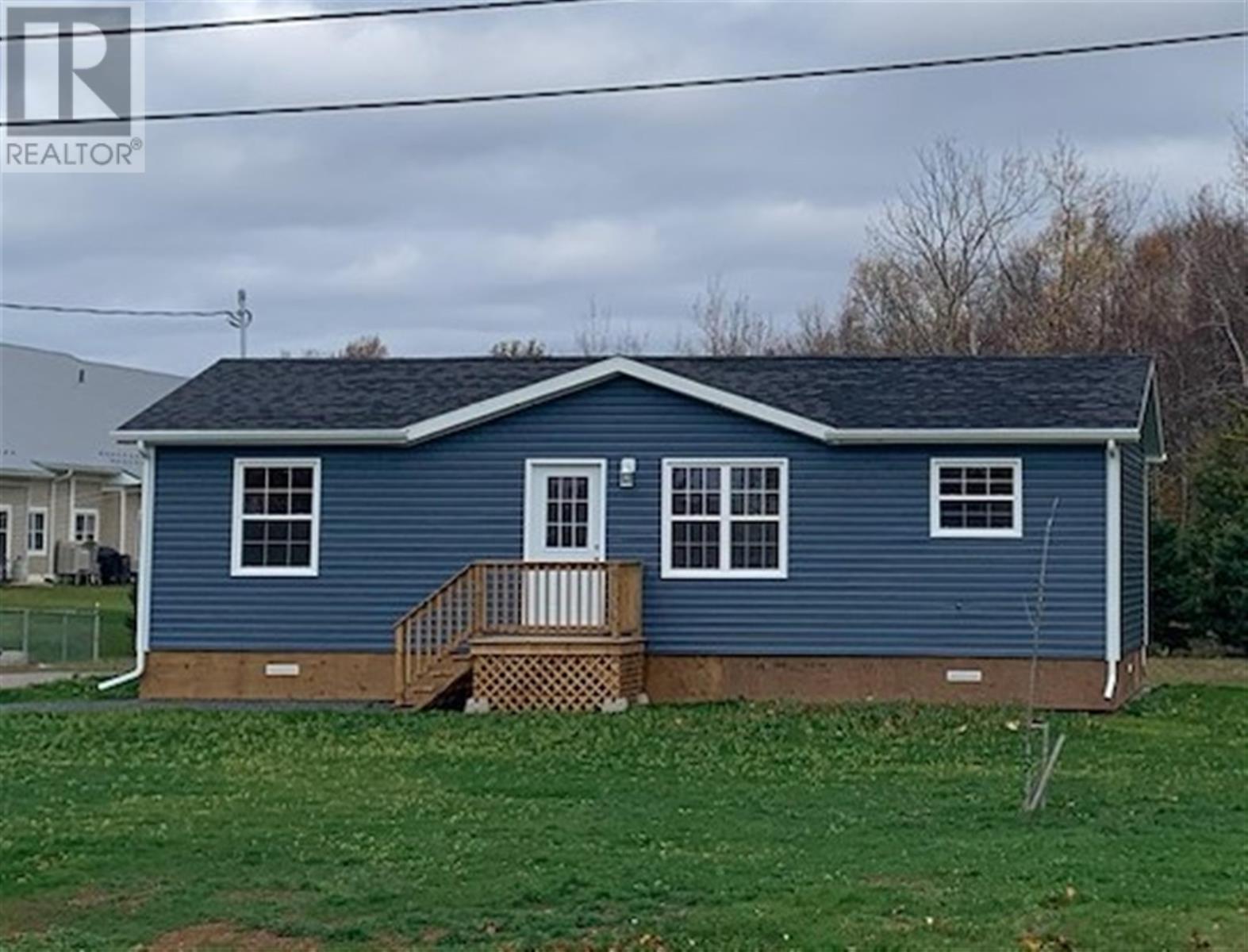 333 Dover Road Property Photo 1