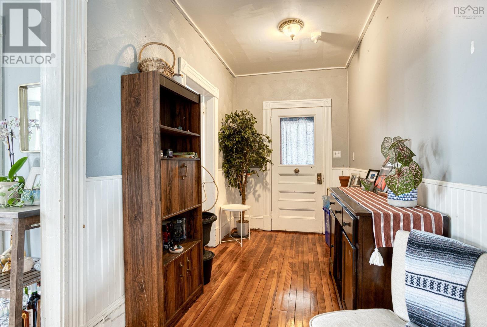 96 Lyman Street Property Photo 3