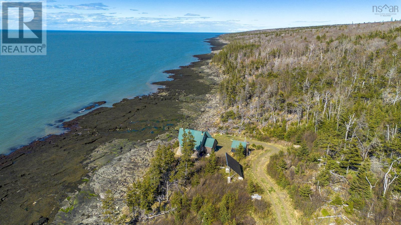 1195 Shore Road W Property Photo 7