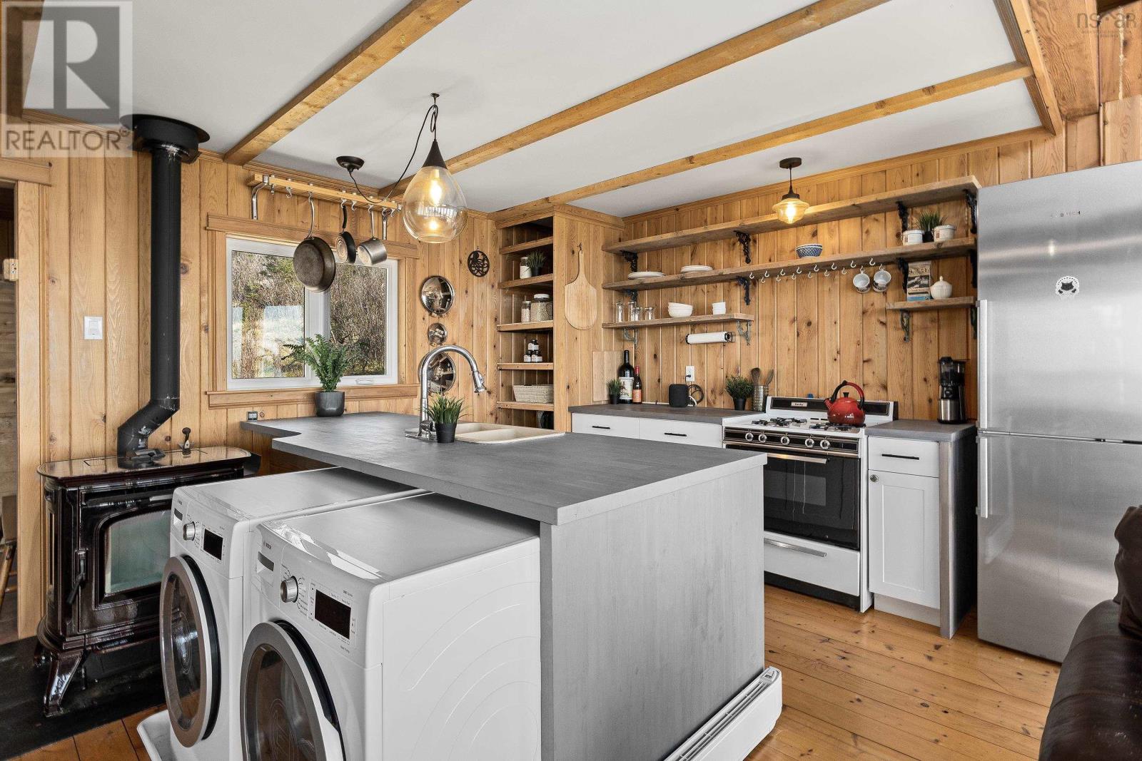 1195 Shore Road W Property Photo 22