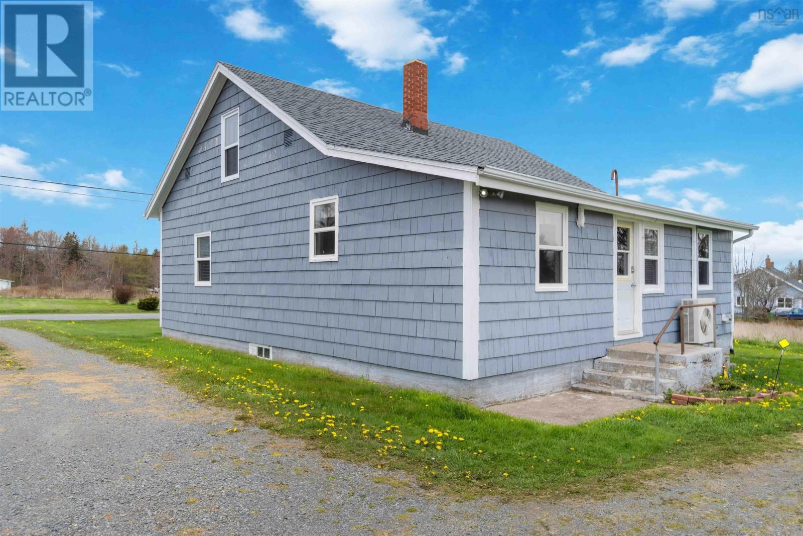 6228 Highway 101 Property Photo 6