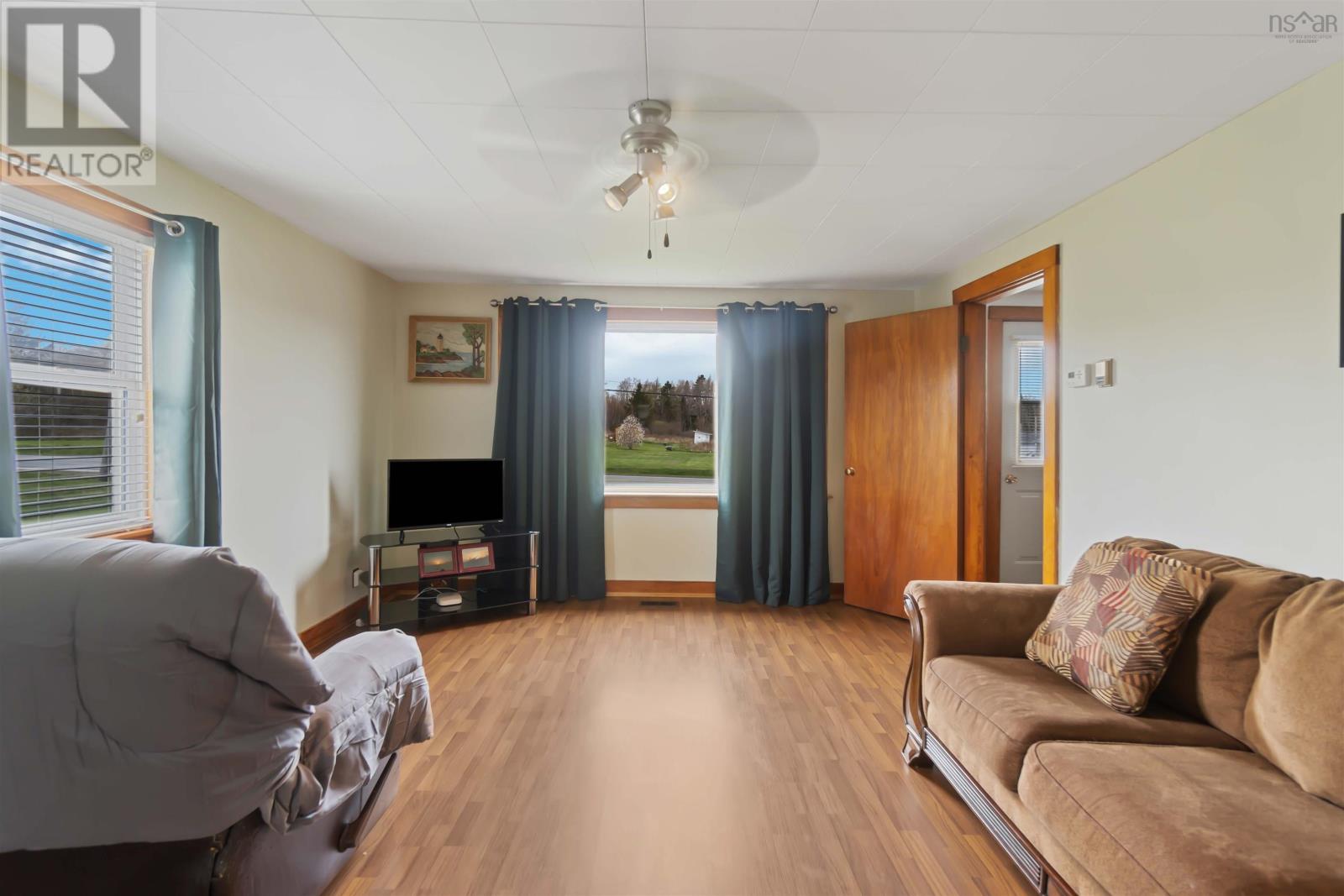 6228 Highway 101 Property Photo 20