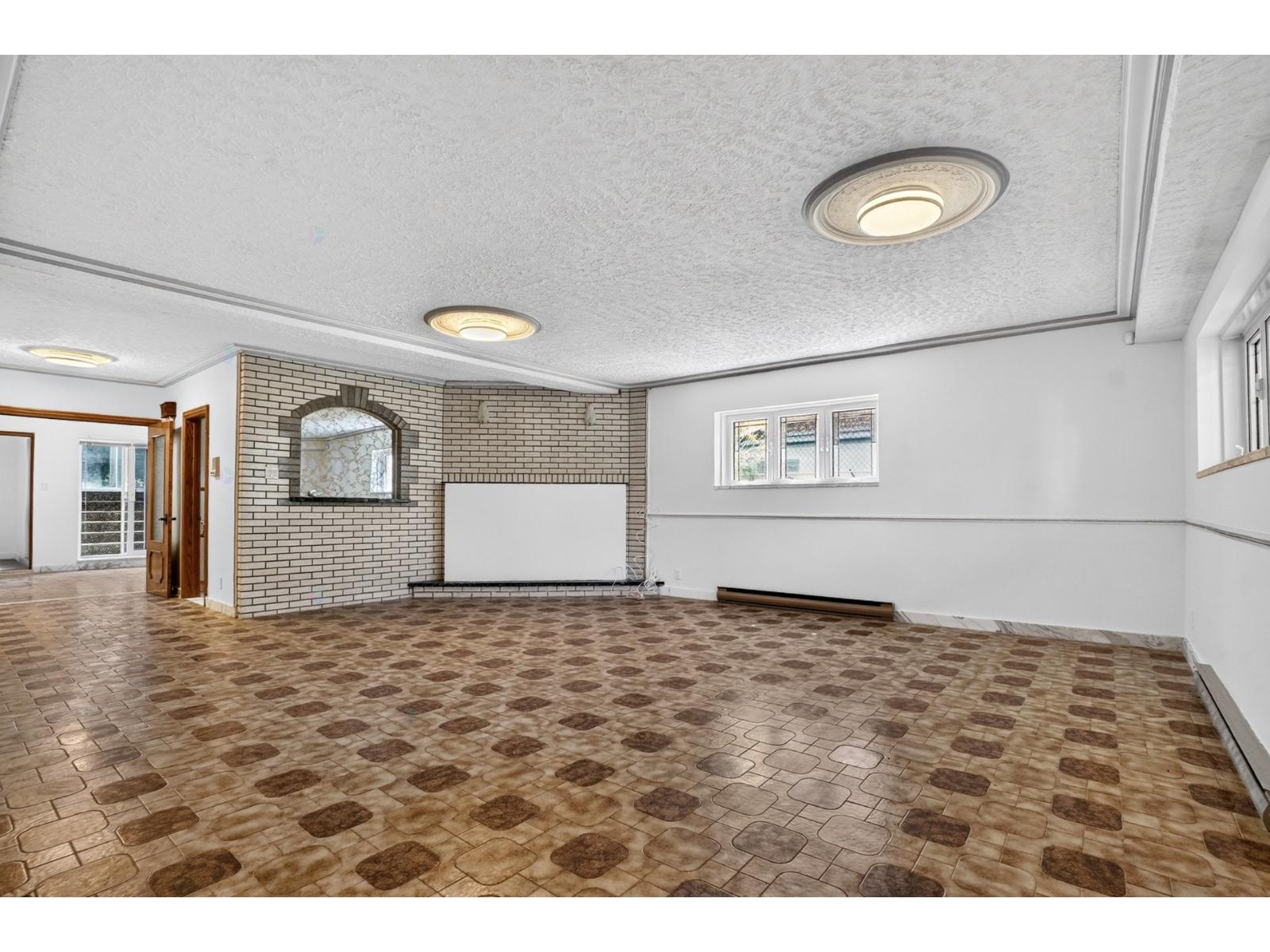 5600a Rue Éphrem-longpré Property Photo 3
