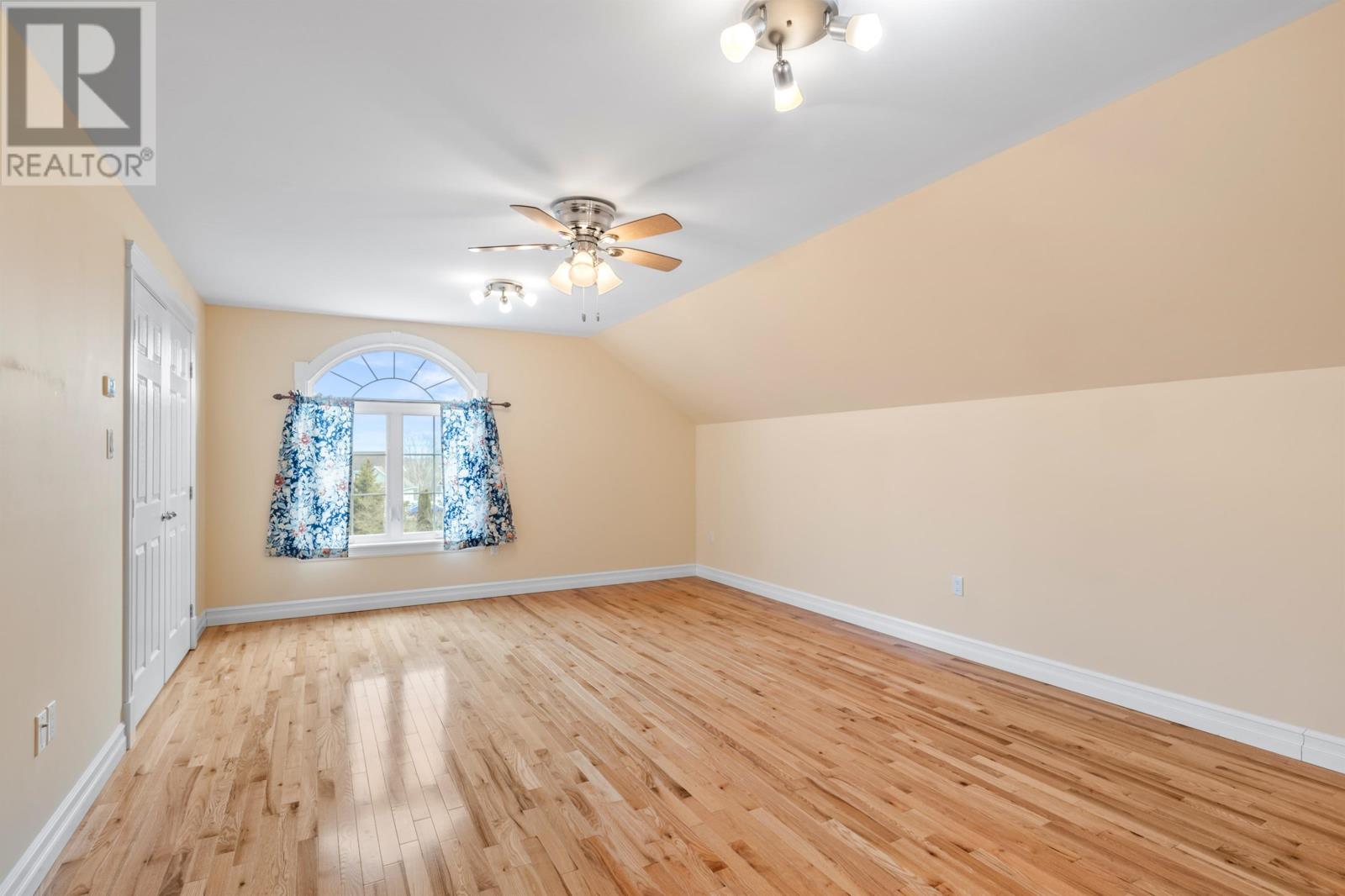 13 Forest Drive Property Photo 38