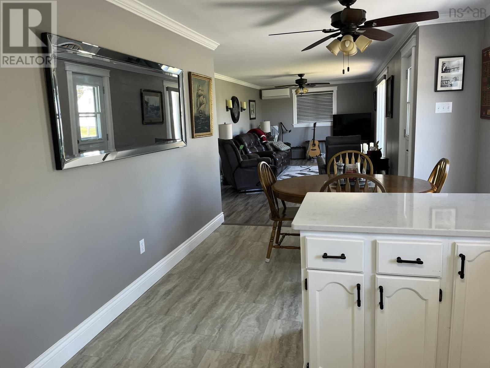 3668 Highway 209 Property Photo 6