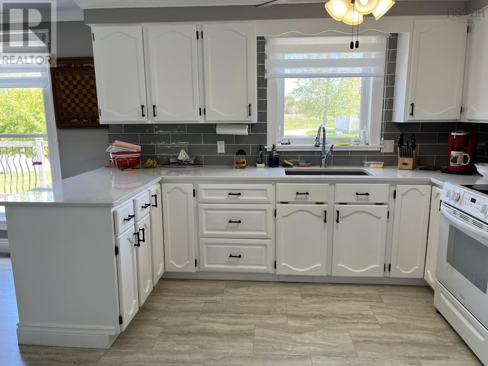 3668 Highway 209 Property Photo 7