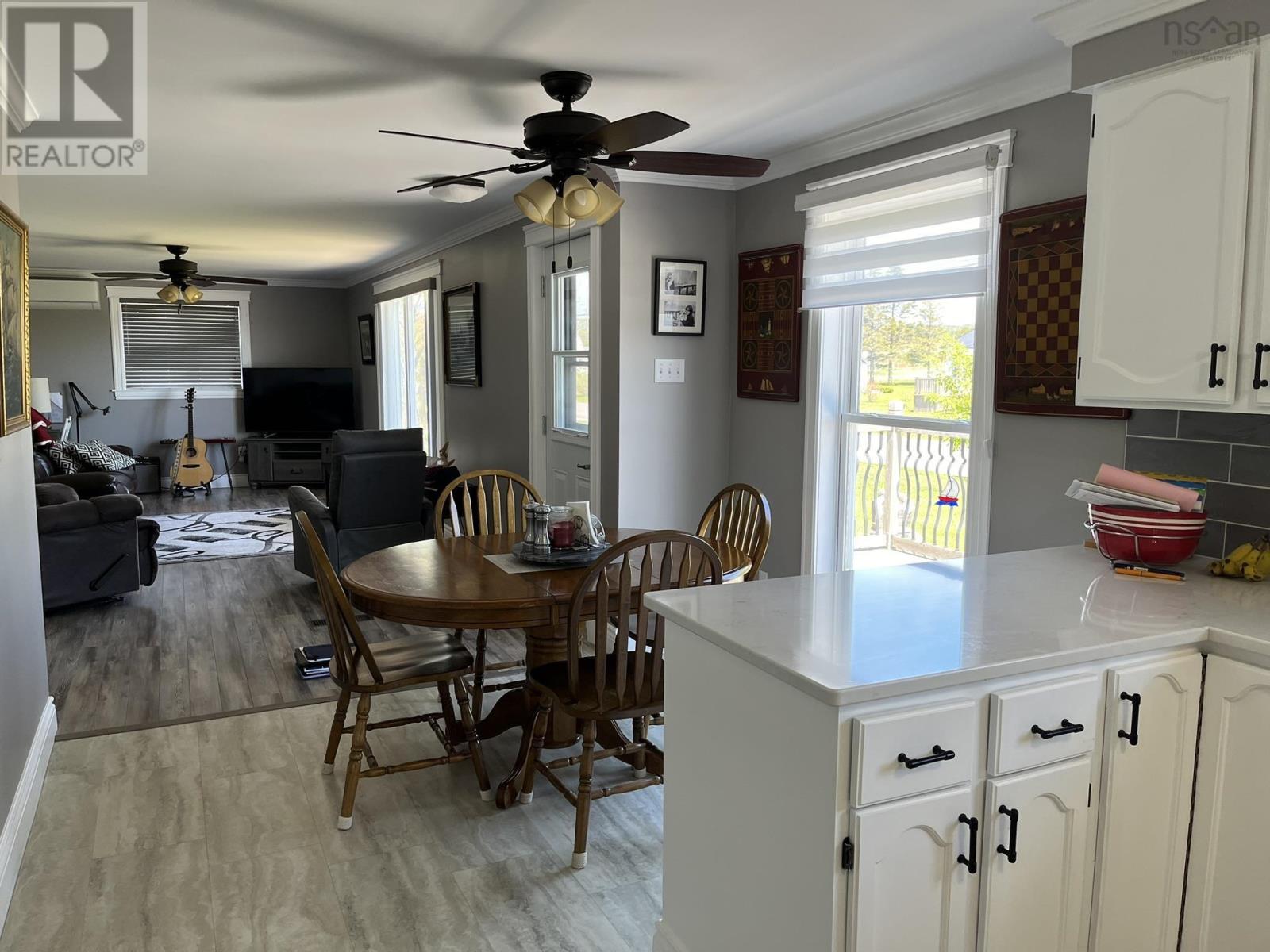 3668 Highway 209 Property Photo 8