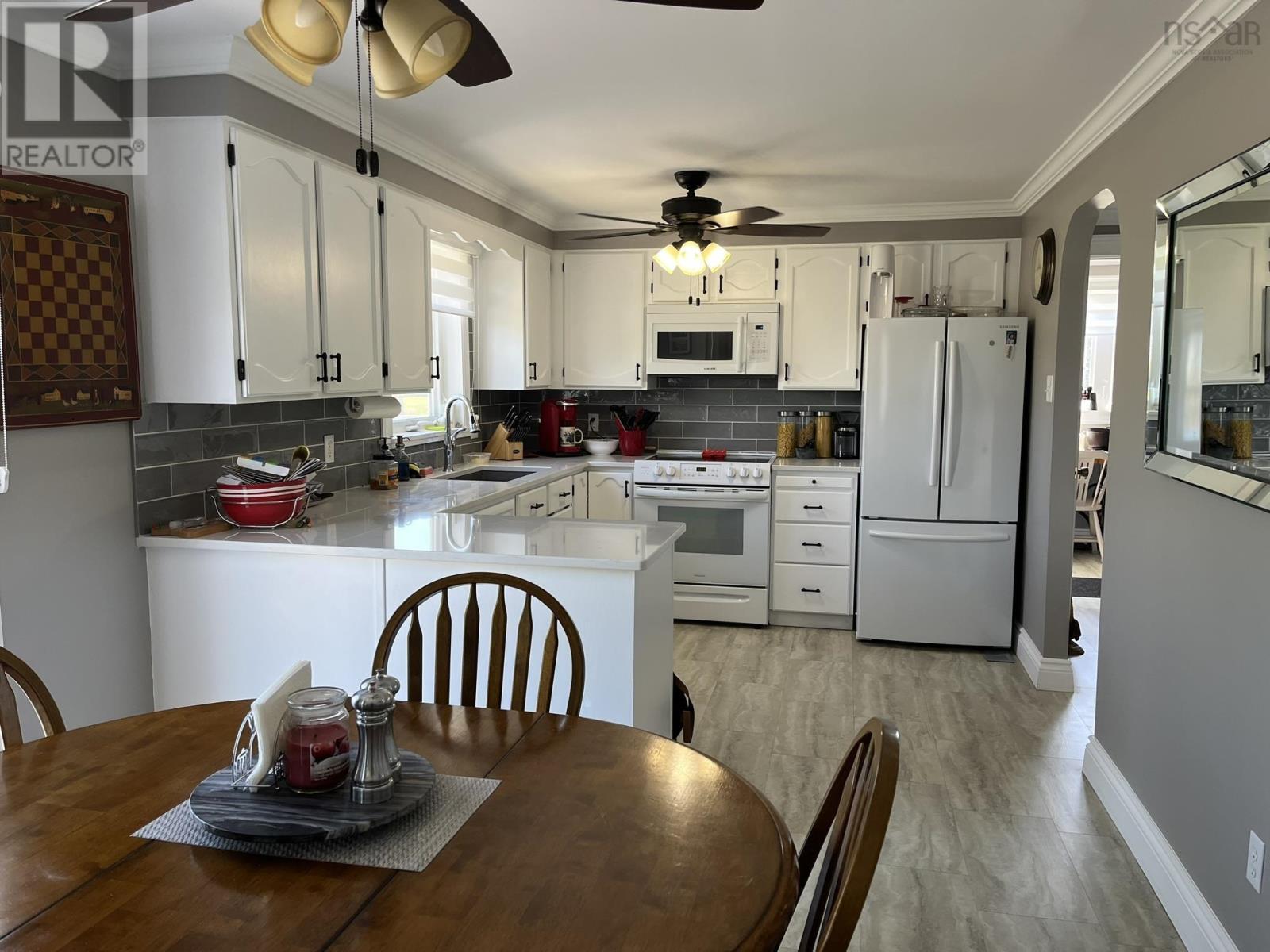 3668 Highway 209 Property Photo 10