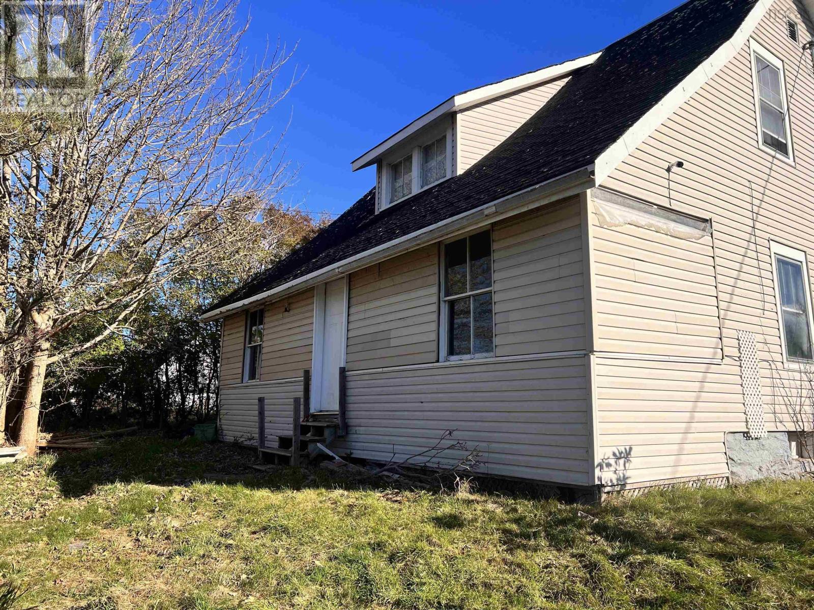 5 Pent Lane Property Photo 2