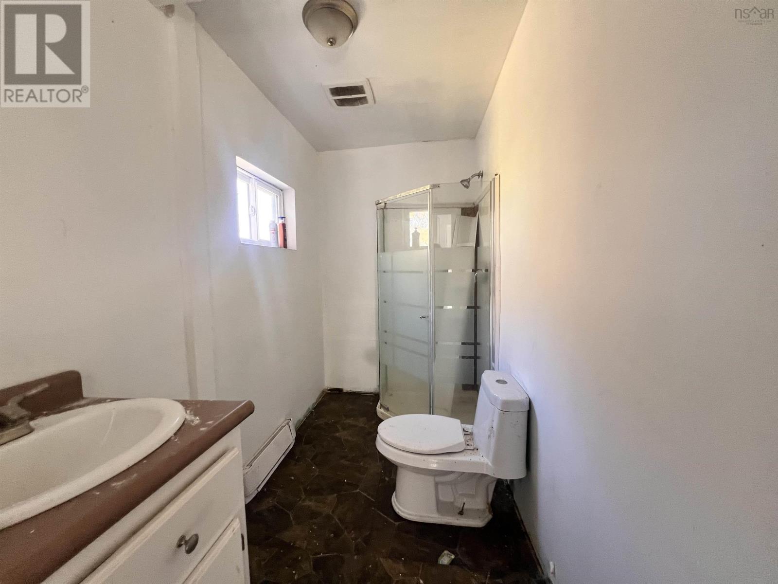5 Pent Lane Property Photo 7