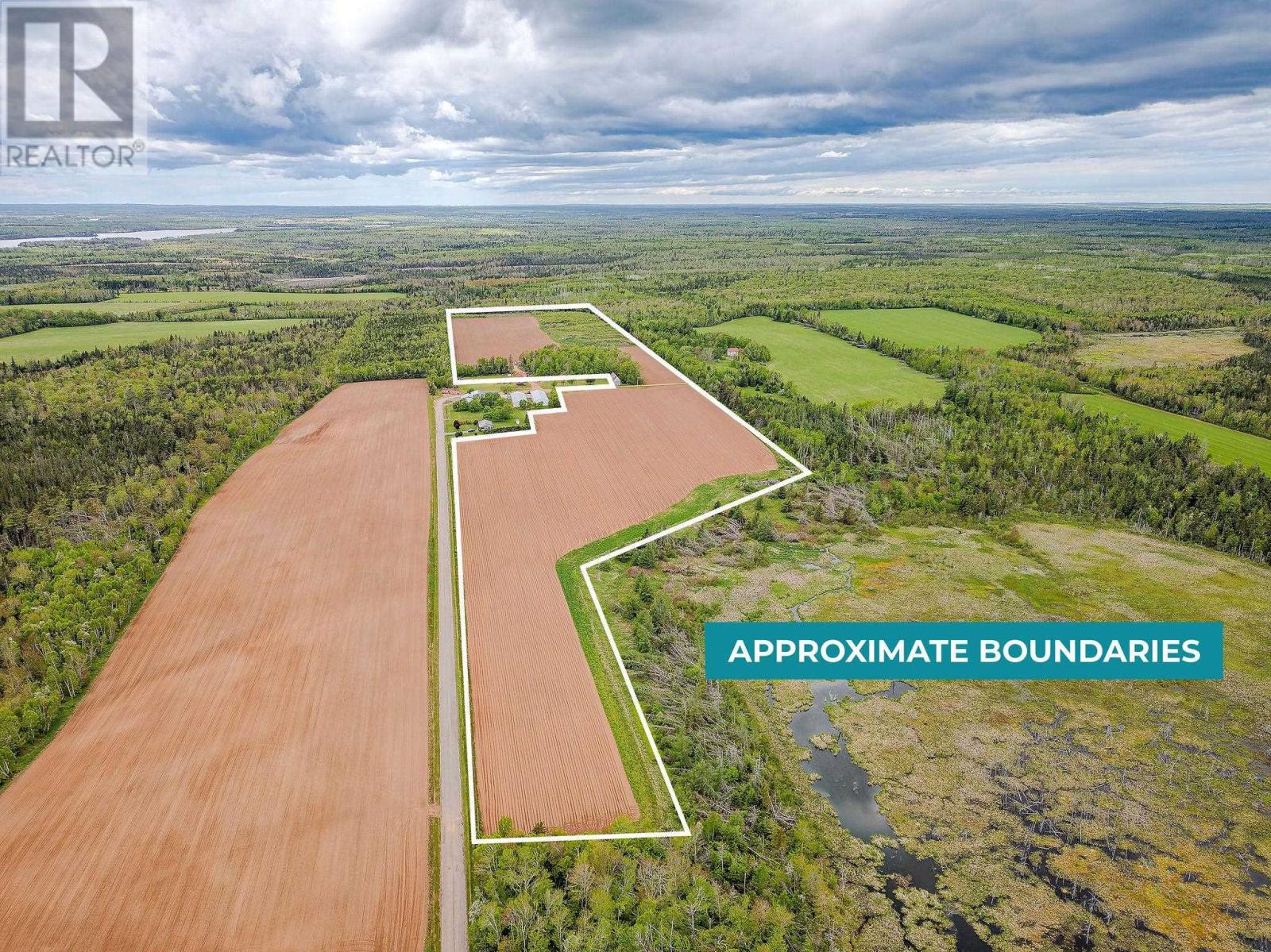 Acreage Macphee Road Property Photo 4